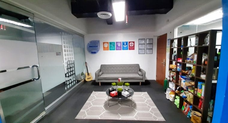 80SQM Window Office for Rent in Makati 30-Seater