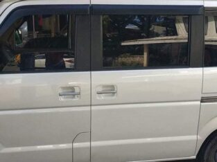 MINIVAN