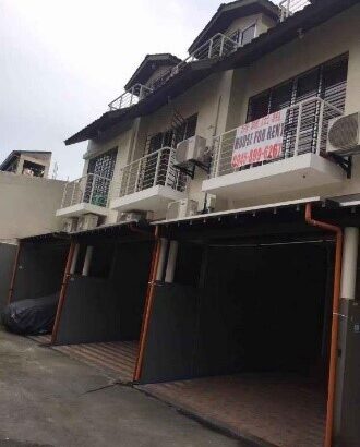 Large Staff House Building near Aseana LRT MOA MRT Taft Edsa Pasay