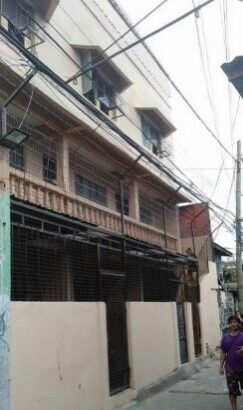30 Pax Building at Pasay for Executive Staff House