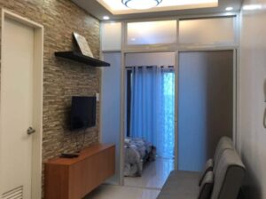 1 bedroom w/balcony for sale near Eastwood