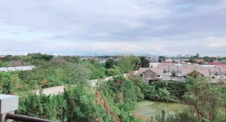 1 Bedroom condo for sale with parking in Las Pinas