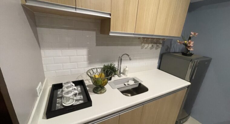 QC 1 bedroom w/ balcony unit for sale near ATENEO